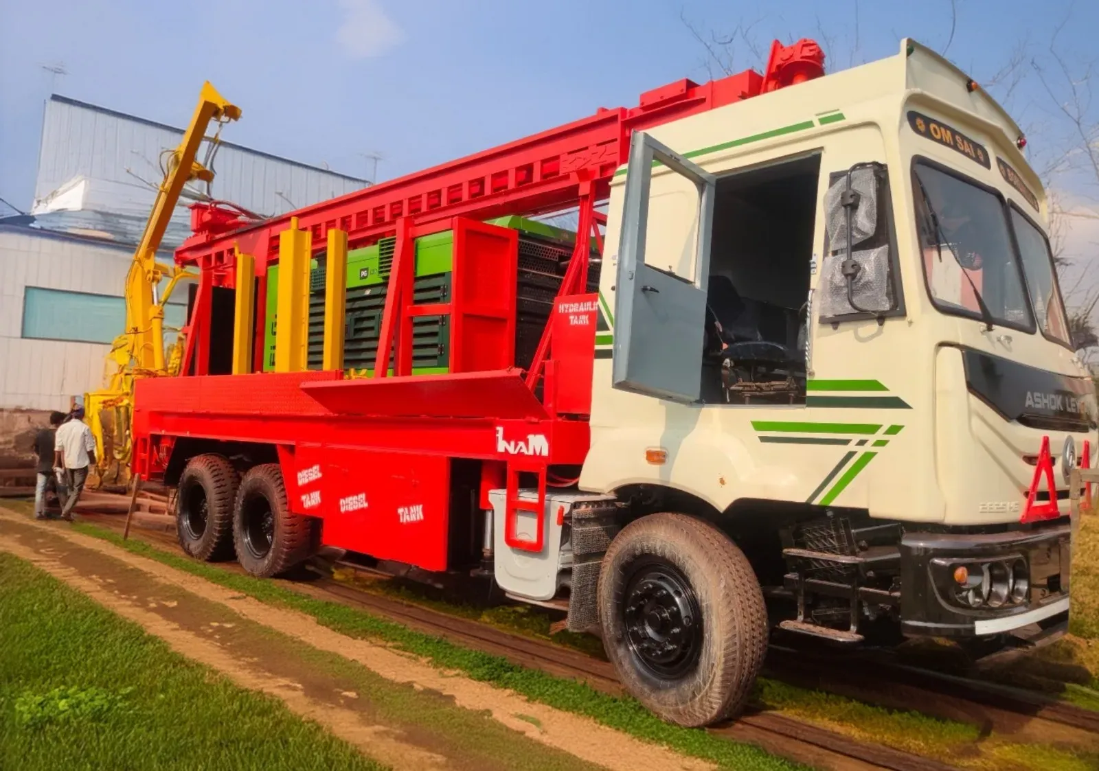 INAM Truck Mounted 150M